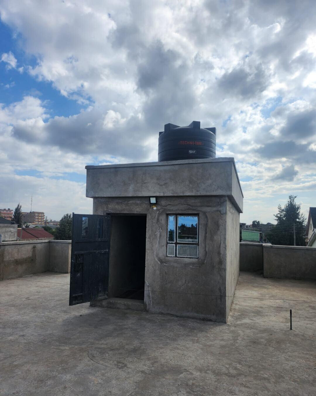 4BR Townhouse with Flat Roof Expansion Space - Utawala