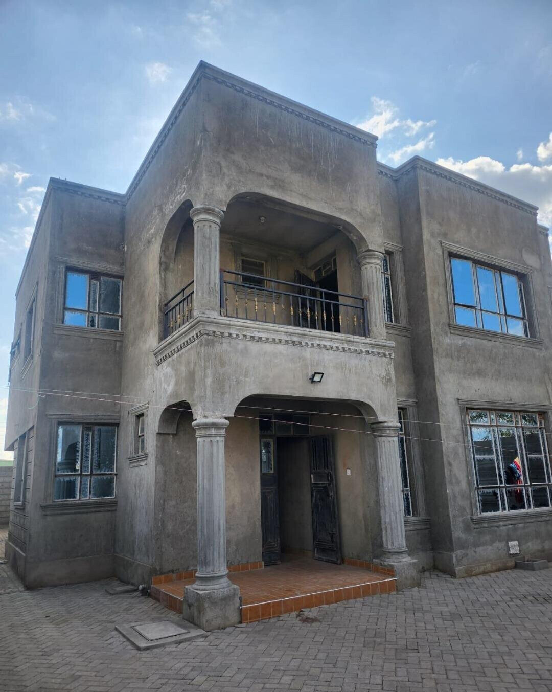 4BR Townhouse with Flat Roof Expansion Space - Utawala