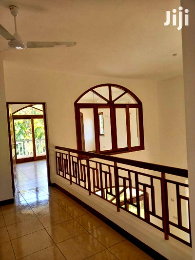 For Sale 4 Bedrooms Massinates Old Nyali - Image 6