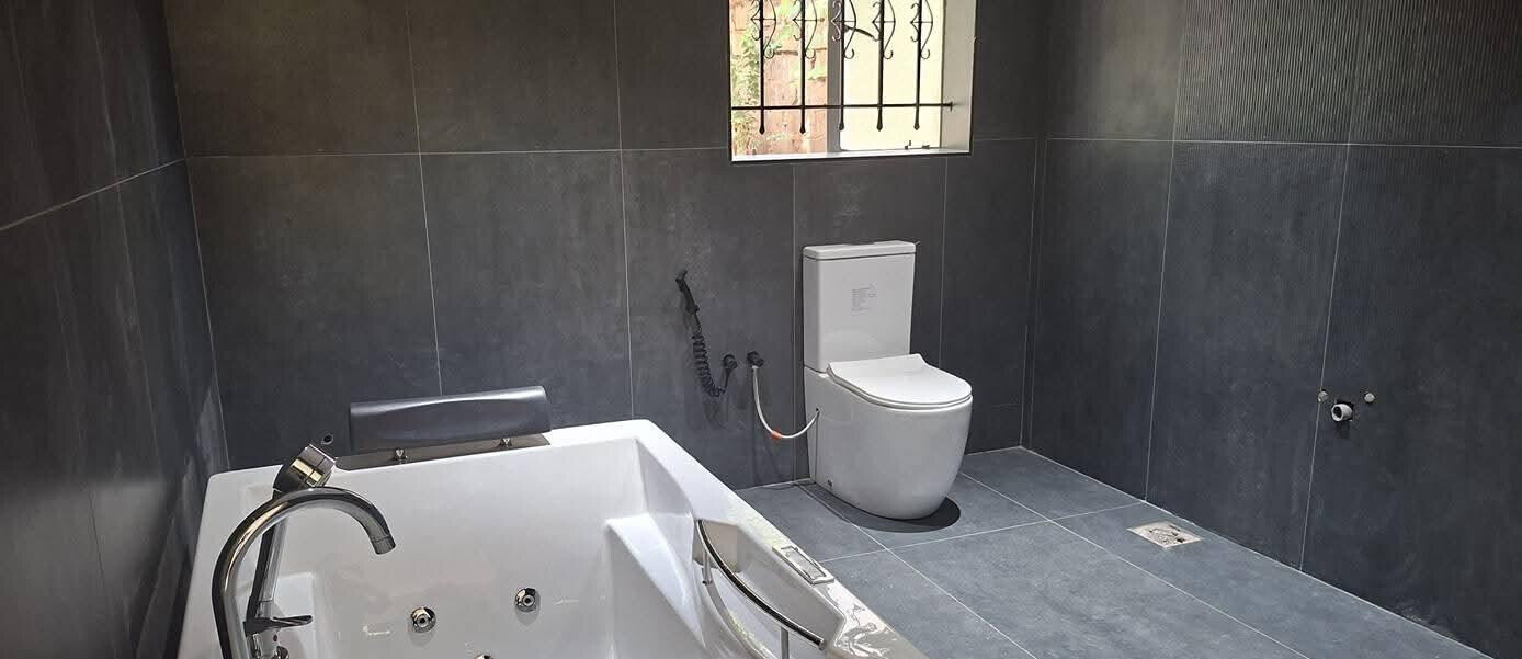 Half Acre 4BR Haven for KSh 500K