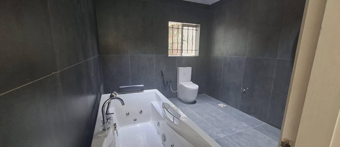 Half Acre 4BR Haven for KSh 500K