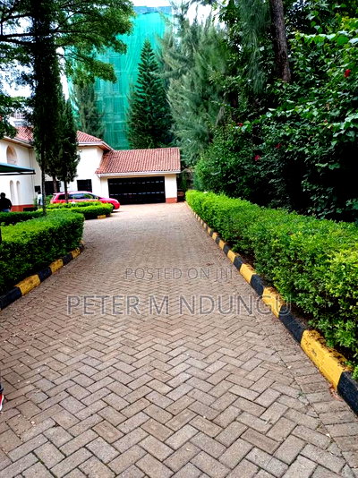 4bdrm Maisonette in Thome for rent - Image 4