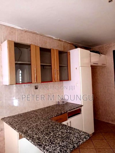 4bdrm Maisonette in Thome for rent - Image 12