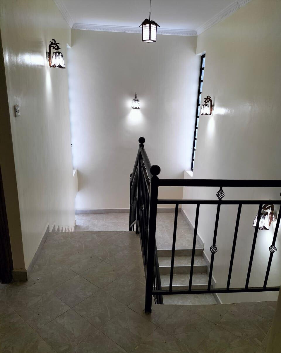 Quick Sale 4BR Townhouse with Study & Play Area - Kilimani