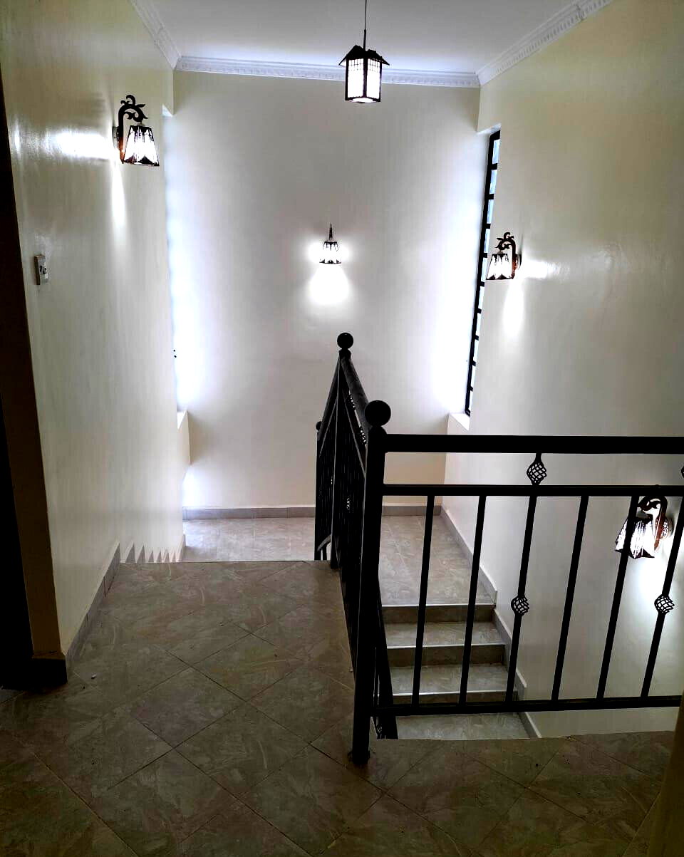 Quick Sale 4BR Townhouse with Study & Play Area - Kilimani