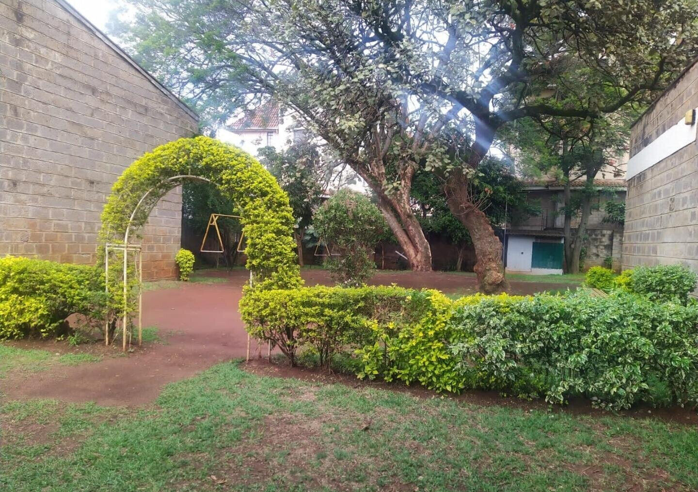 Quick Sale 4BR Townhouse with Study & Play Area - Kilimani
