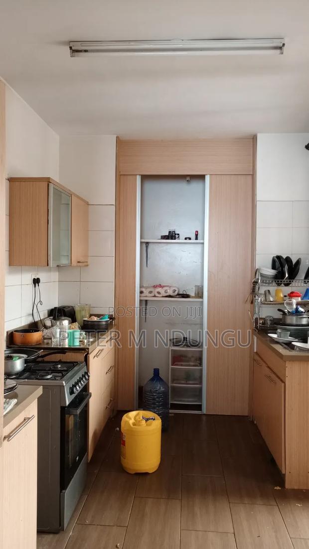 4bdrm Maisonette in Ridgeways for sale