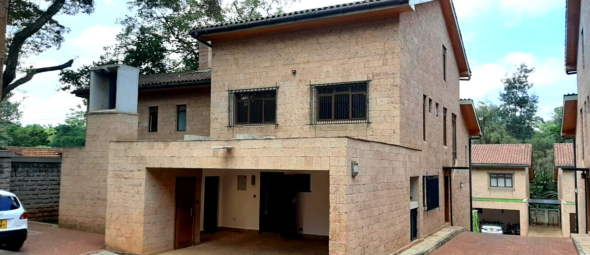 4-Ensuite Townhouse with Fireplace & Kids Play Area - Lavington