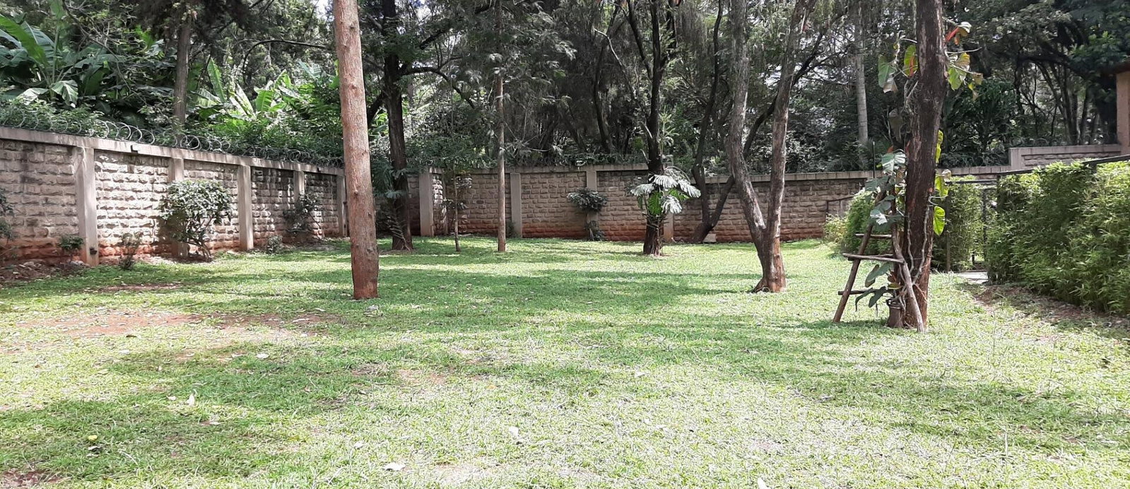 4-Ensuite Townhouse with Fireplace & Kids Play Area - Lavington