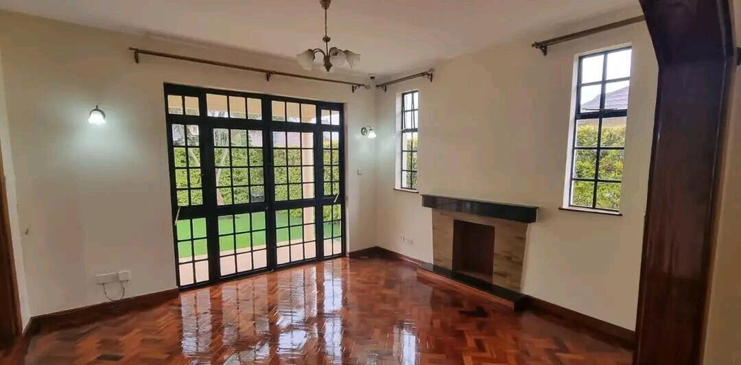 4BR Gated Townhouse with Private Garden & DSQ - Loresho