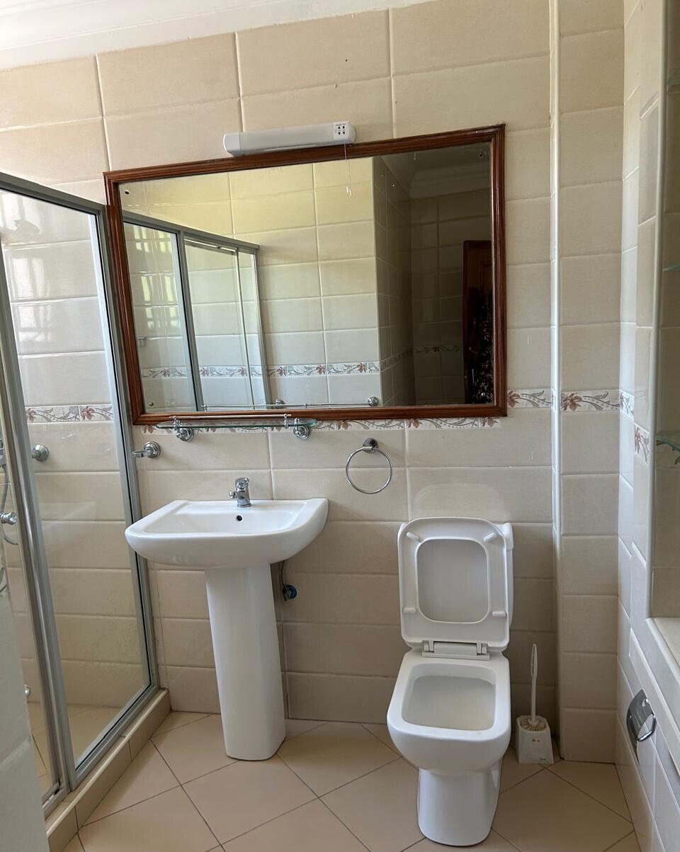 5-Bedroom Townhouse Near KCB Training Centre - Karen