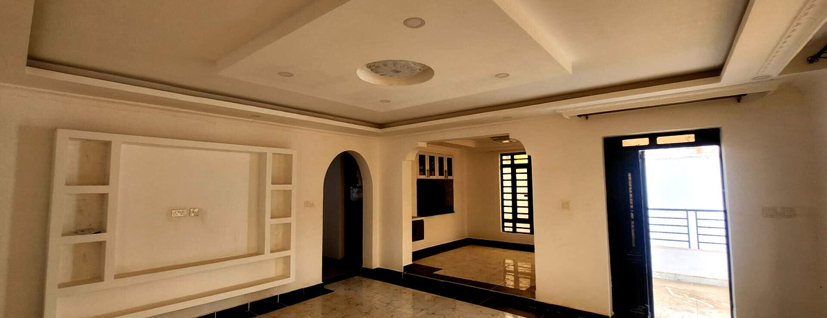 4BR All-Ensuite Townhouse with DSQ & CCTV - Membley Estate