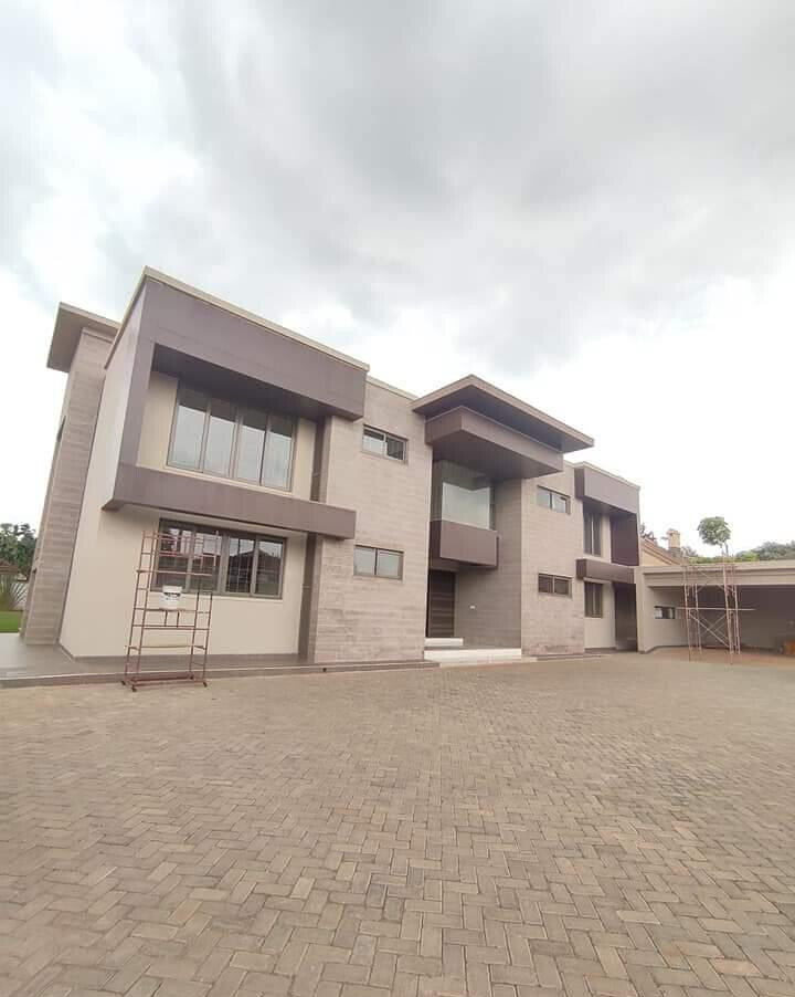 Brand-New 5BR Executive Villa on Half-Acre - Runda