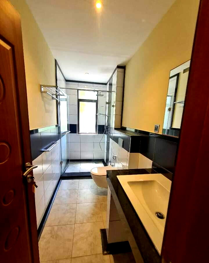 5-Ensuite Townhouse with Rooftop Terrace & 2 DSQs - Lavington