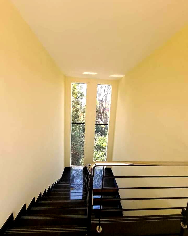 5-Ensuite Townhouse with Rooftop Terrace & 2 DSQs - Lavington