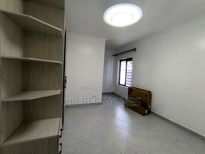 4bdrm Bungalow in Ruiru for sale - Image 8