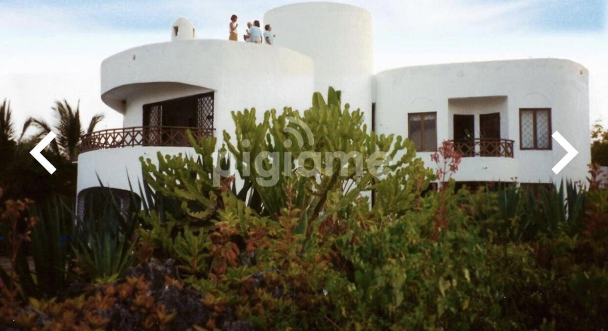 4BR Beach Villa on 2.2 Acres - Mtwapa Creek, Shanzu