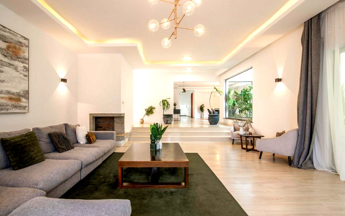 5-Ensuite Townhouse with Shared Pool & Play Area – Karen