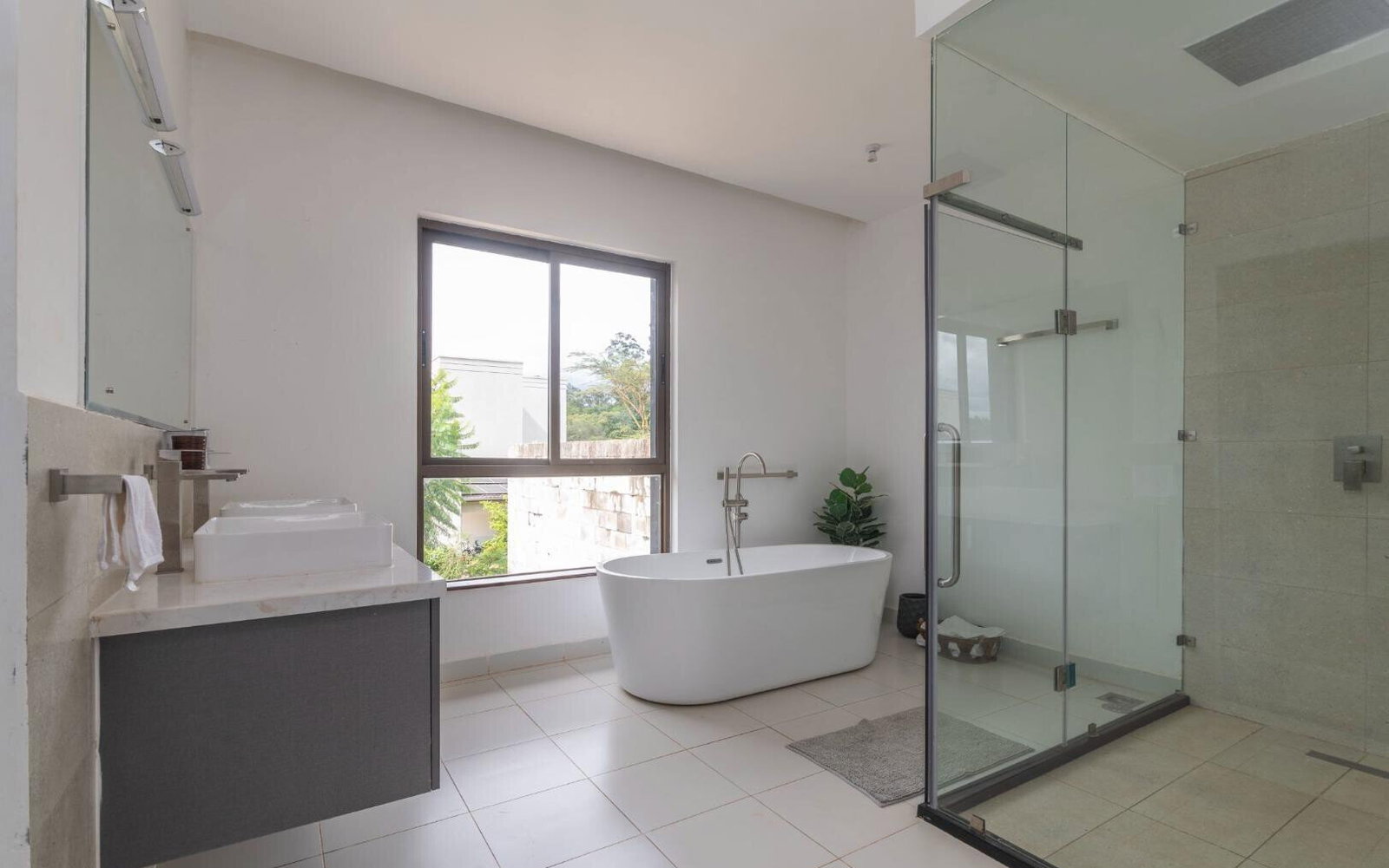5-Ensuite Townhouse with Shared Pool & Play Area – Karen