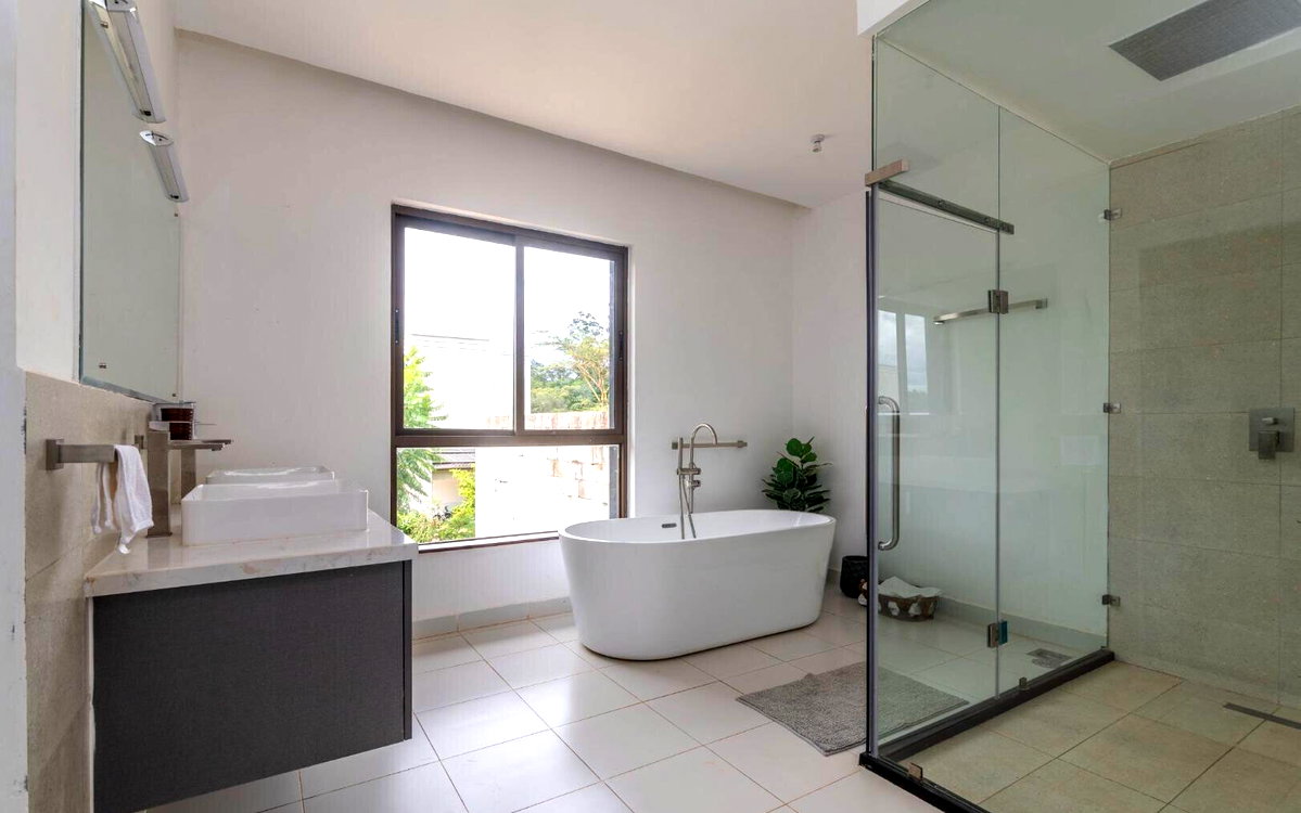 5-Ensuite Townhouse with Shared Pool & Play Area – Karen