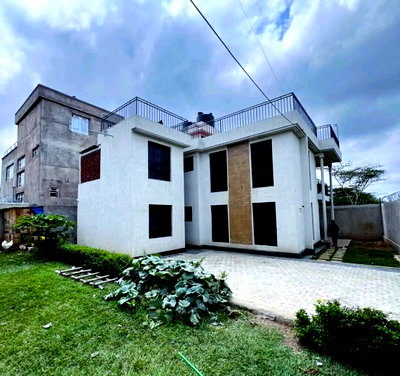 4BR Garden Home with Parking