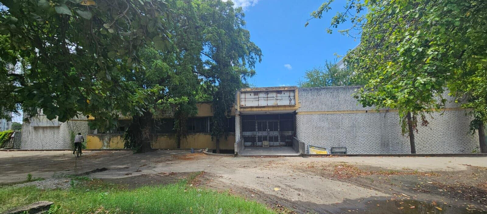 1.3-Acre Plot in Nyali