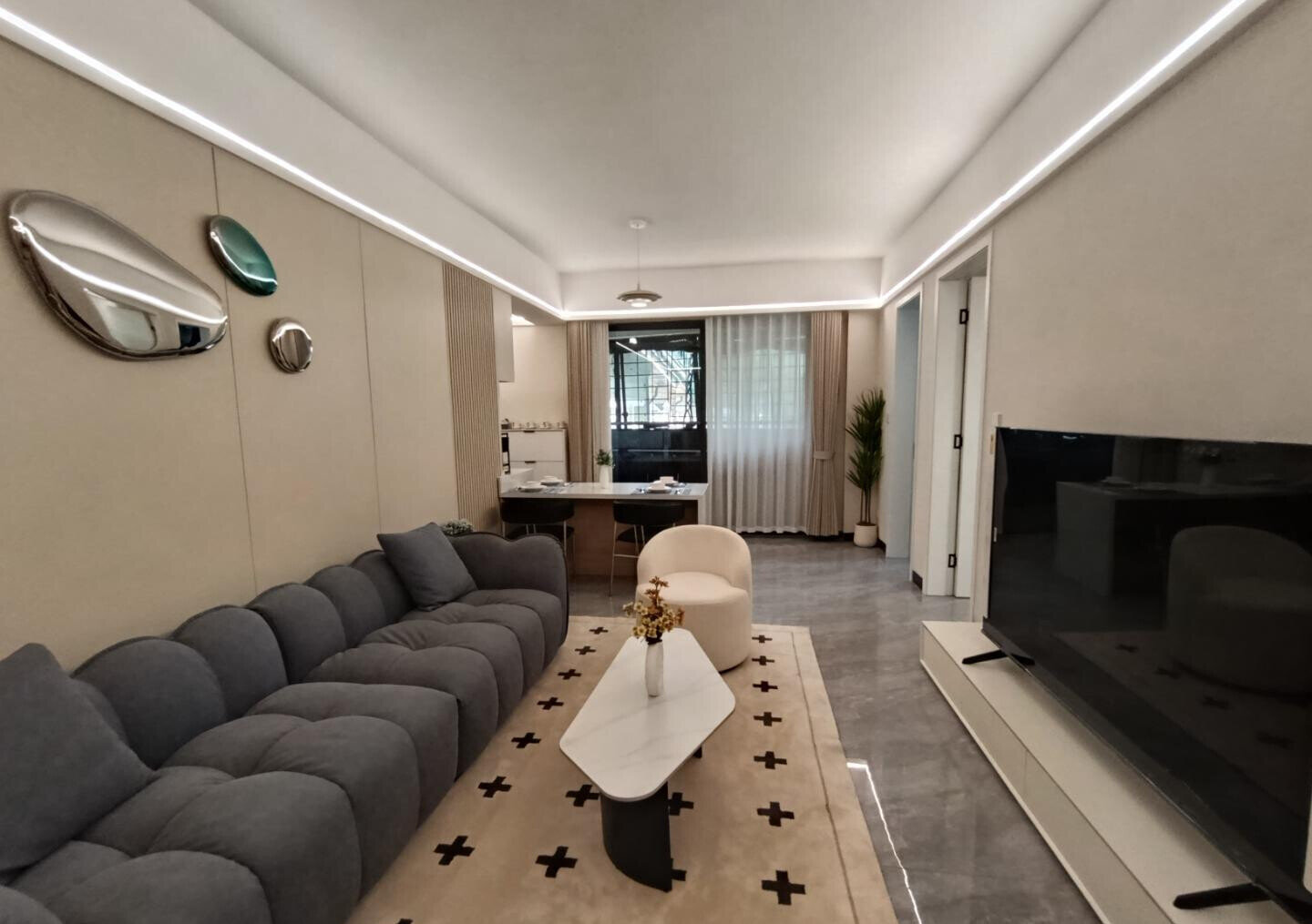 1BR Plus Study with Pool & Gym Access - Kilimani