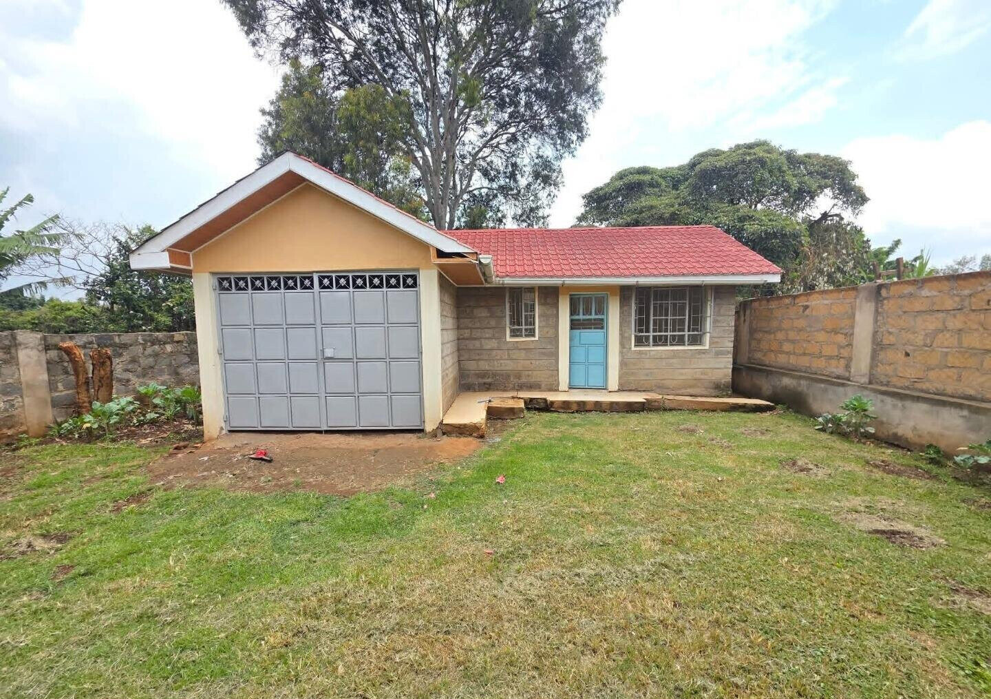 3BR Townhouse with DSQ & 10,000L Water – Ngong Rd