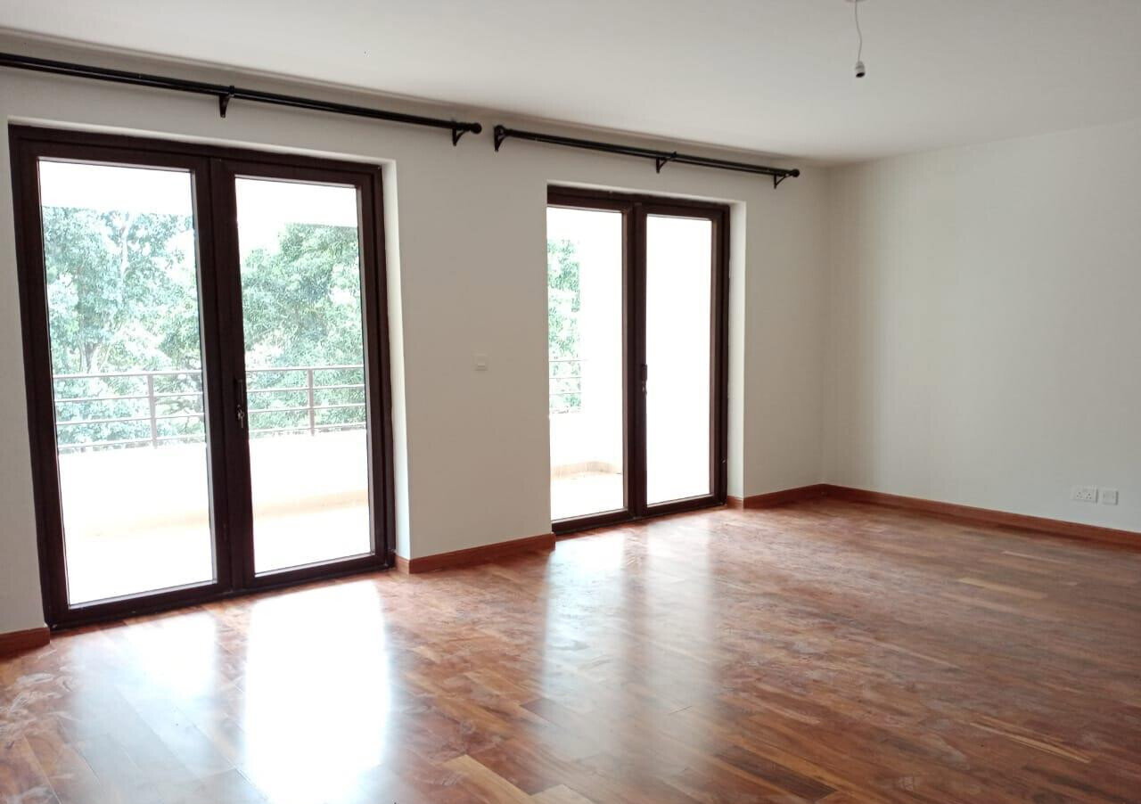 5-Ensuite Townhouse with Chef's Kitchen & Office - Lavington