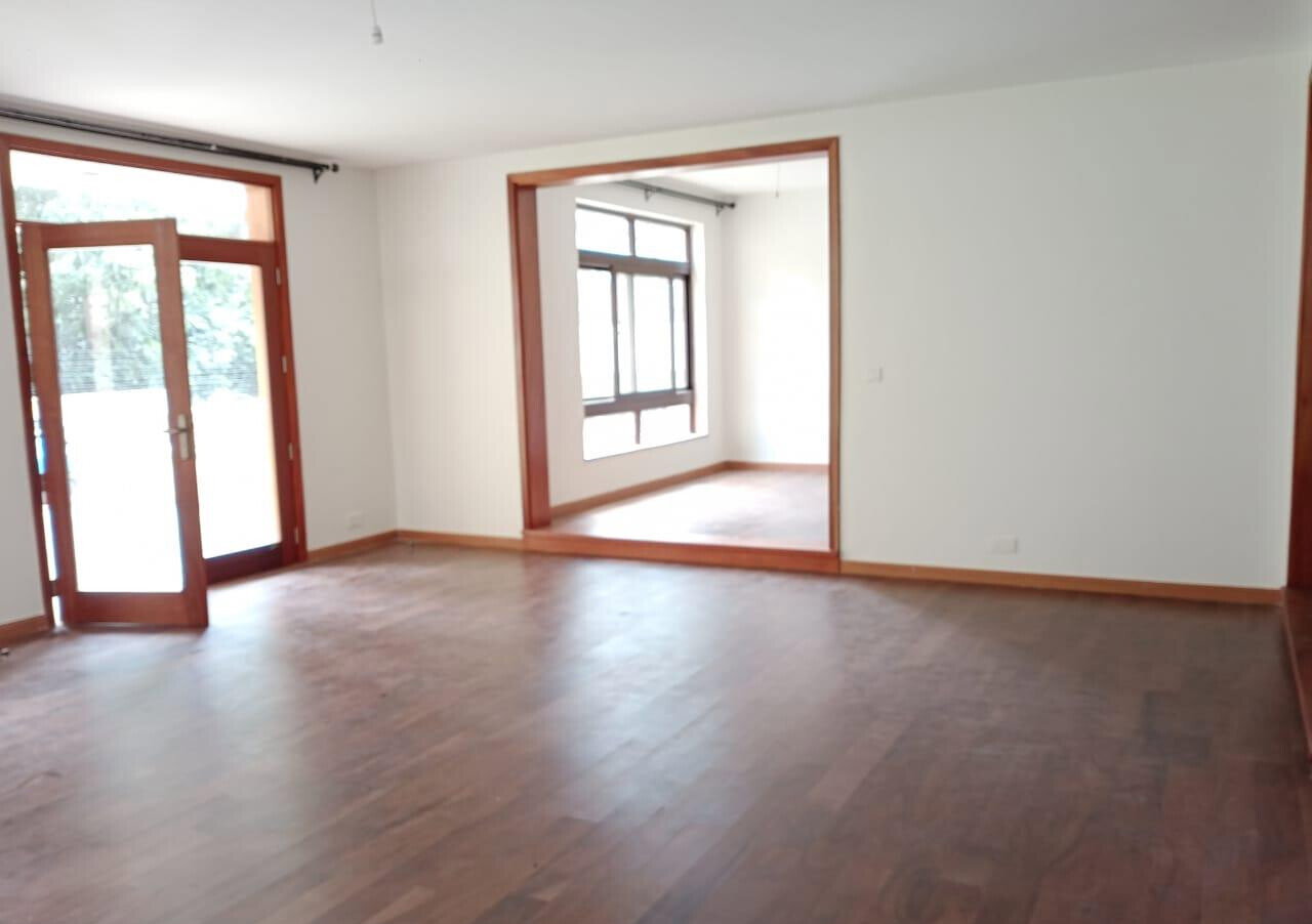 5-Ensuite Townhouse with Chef's Kitchen & Office - Lavington