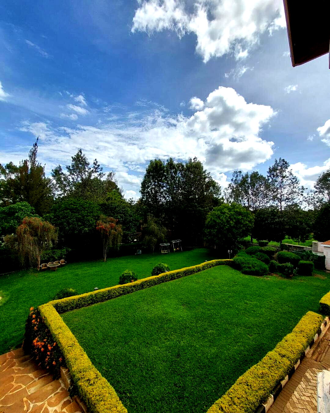 1.2 Acre Garden Oasis for Rent