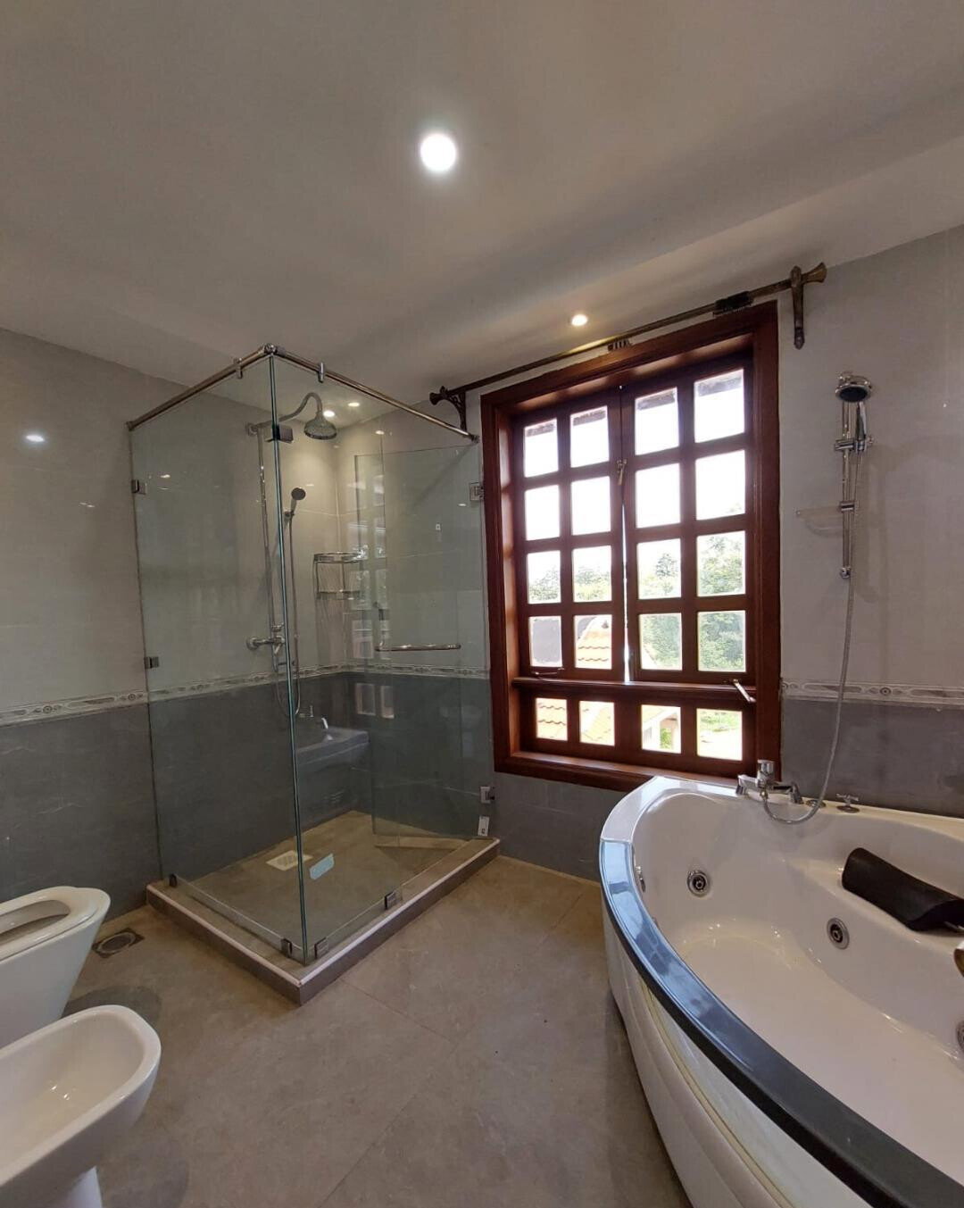 1.2 Acre Garden Oasis for Rent