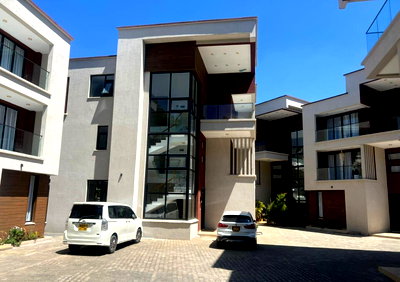 5BR Townhouse with Garden at KSh 75M