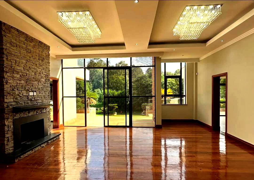 5-Ensuite Villa on Half-Acre with Shared Pool – Karen