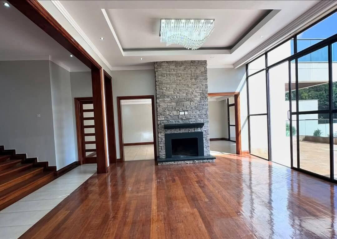 5-Ensuite Villa on Half-Acre with Shared Pool – Karen