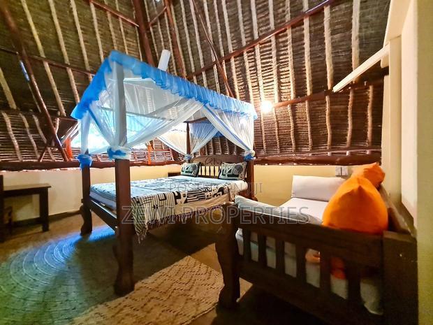 Furnished 5bdrm Villa in Diani for sale