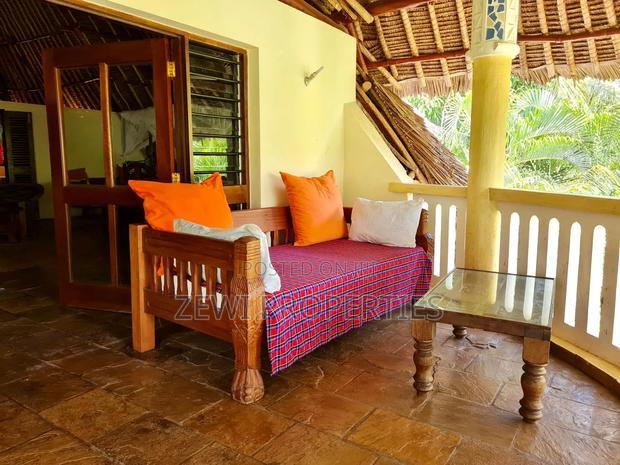 Furnished 5bdrm Villa in Diani for sale