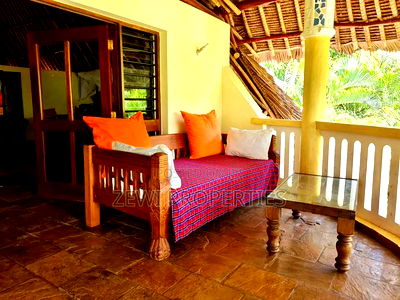 Furnished 5bdrm Villa in Diani for sale - Image 13