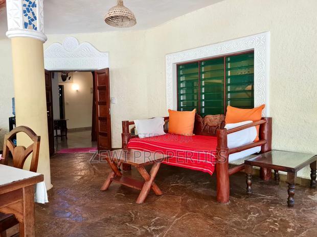 Furnished 5bdrm Villa in Diani for sale
