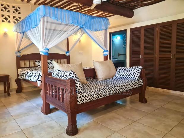 Furnished 5bdrm Villa in Diani for sale