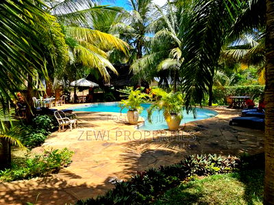 Furnished 5bdrm Villa in Diani for sale - Image 12
