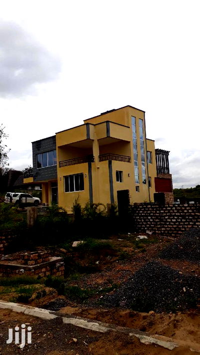 For Sale 3 Bedrooms Town Houses Kikambala - Image 5