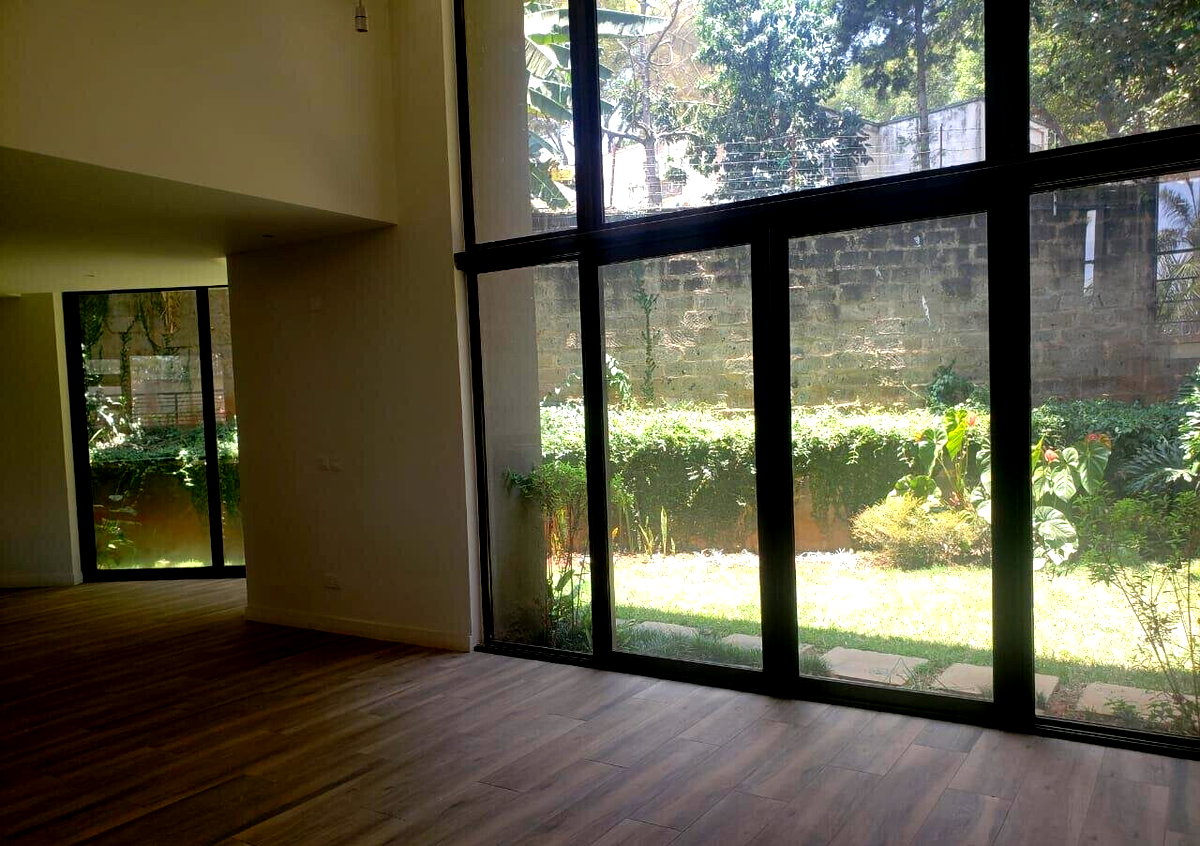 5-Bed Townhouse with Jacuzzi Master & CCTV Security - Lavington