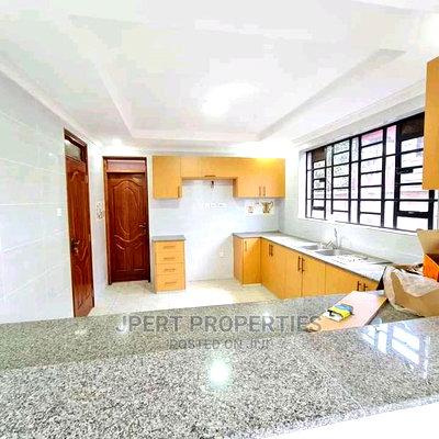 4bdrm Maisonette in Membley for Sale - Image 7