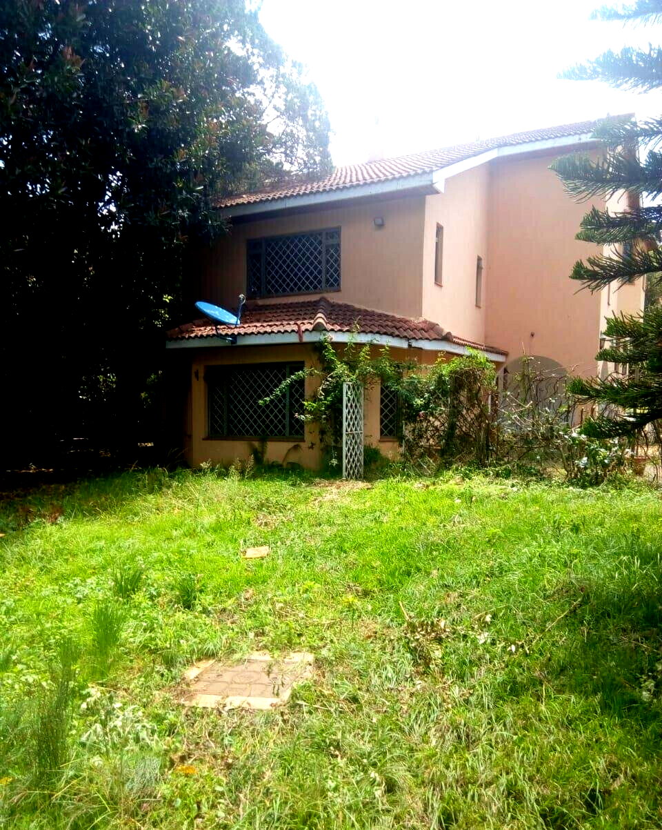 5-Ensuite Townhouse with DSQ & Beautiful Garden - Lavington