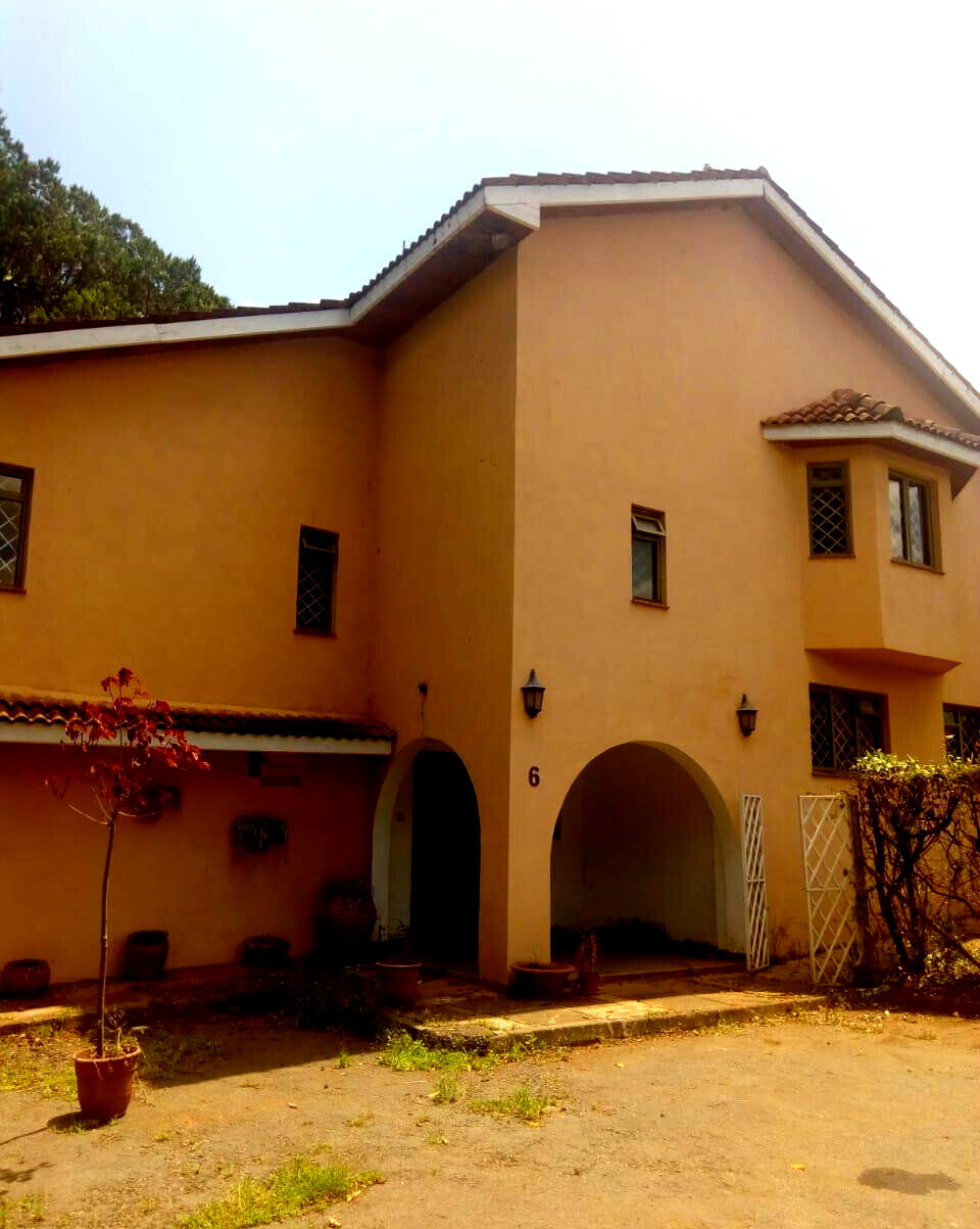 5-Ensuite Townhouse with DSQ & Beautiful Garden - Lavington