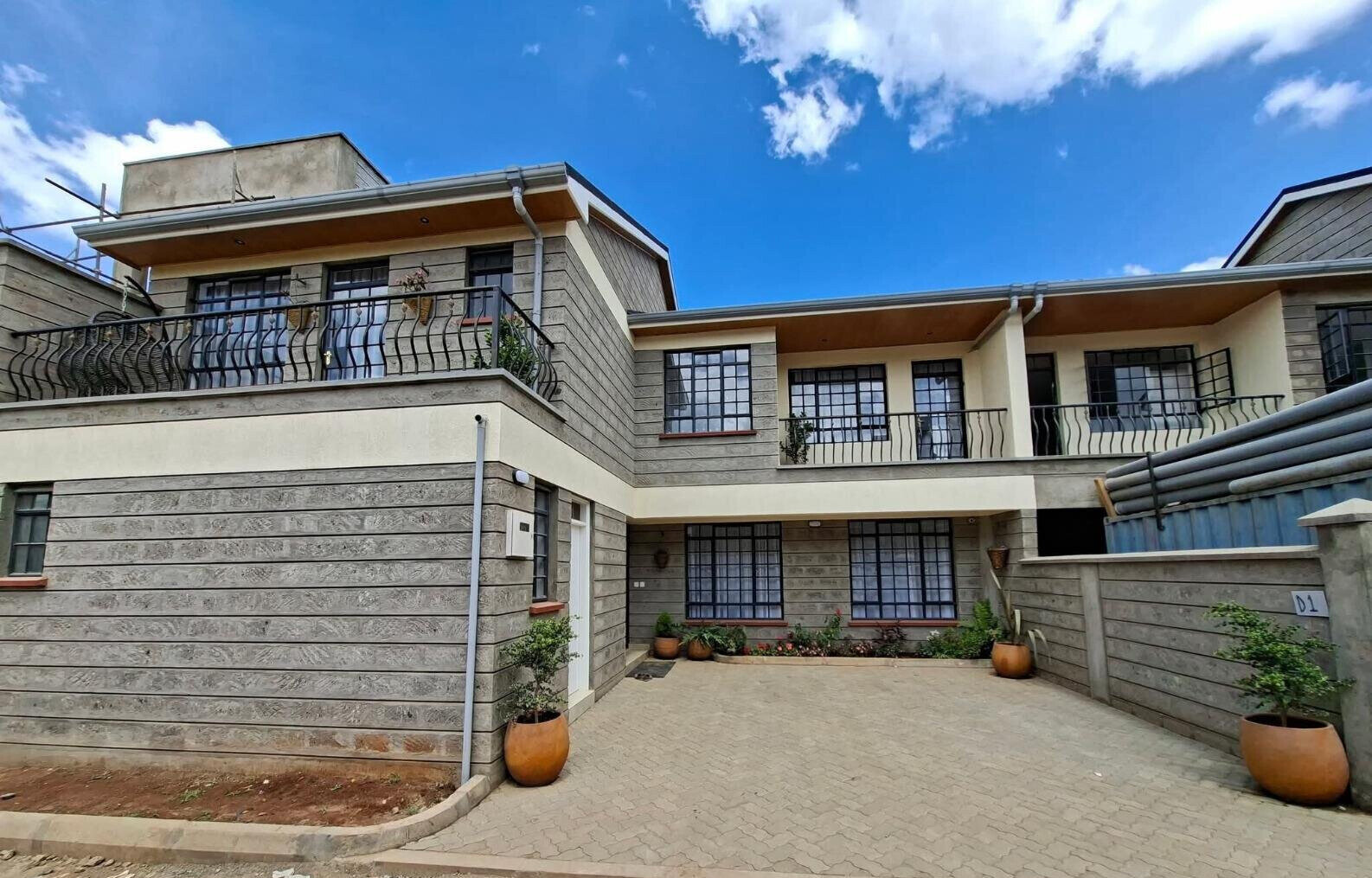 4 En-Suite Bedrooms with DSQ & Mature Lawns - Syokimau