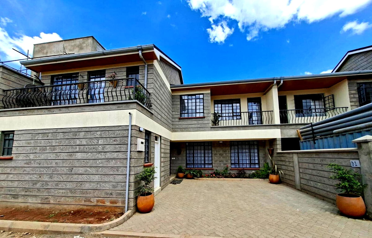 4 En-Suite Bedrooms with DSQ & Mature Lawns - Syokimau