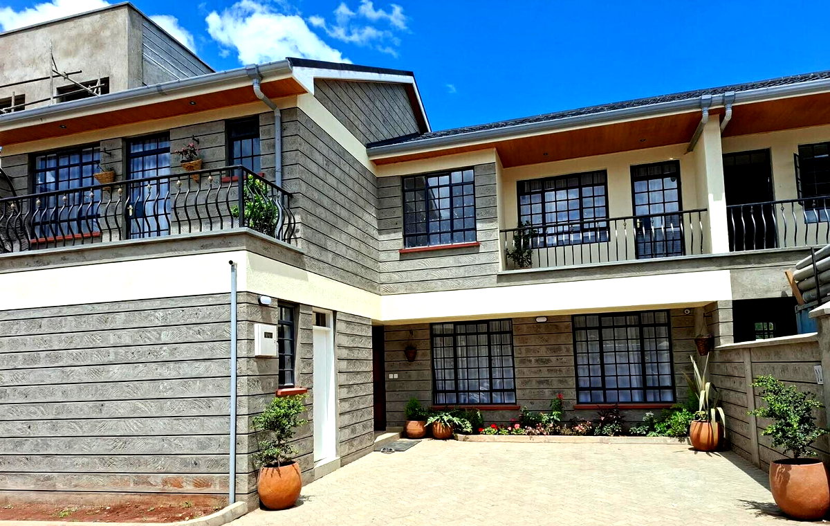 4 En-Suite Bedrooms with DSQ & Mature Lawns - Syokimau