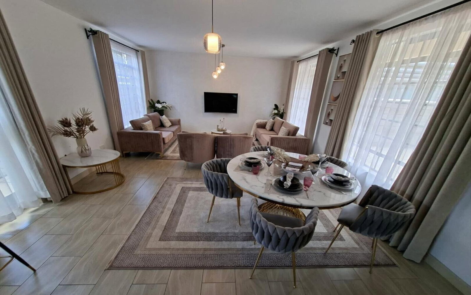 4 En-Suite Bedrooms with DSQ & Mature Lawns - Syokimau